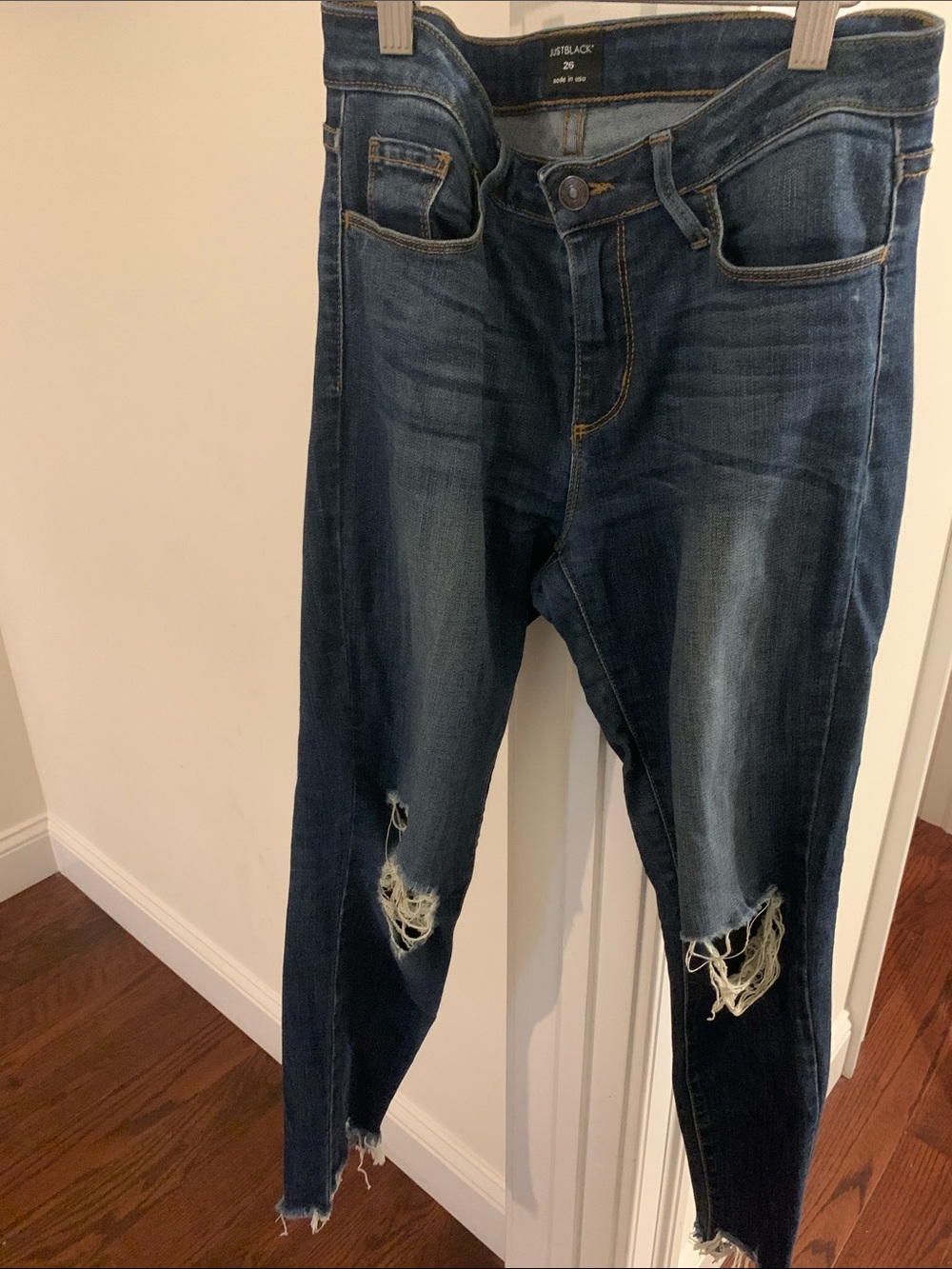Just Black Distressed Dark Blue Skinny Jeans